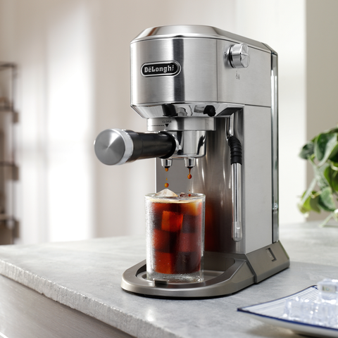 Machine à espresso compacte Dedica Duo Cold Brew acier inoxydable – De'Longhi